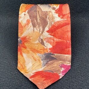 Brittany Bay Floral Tie